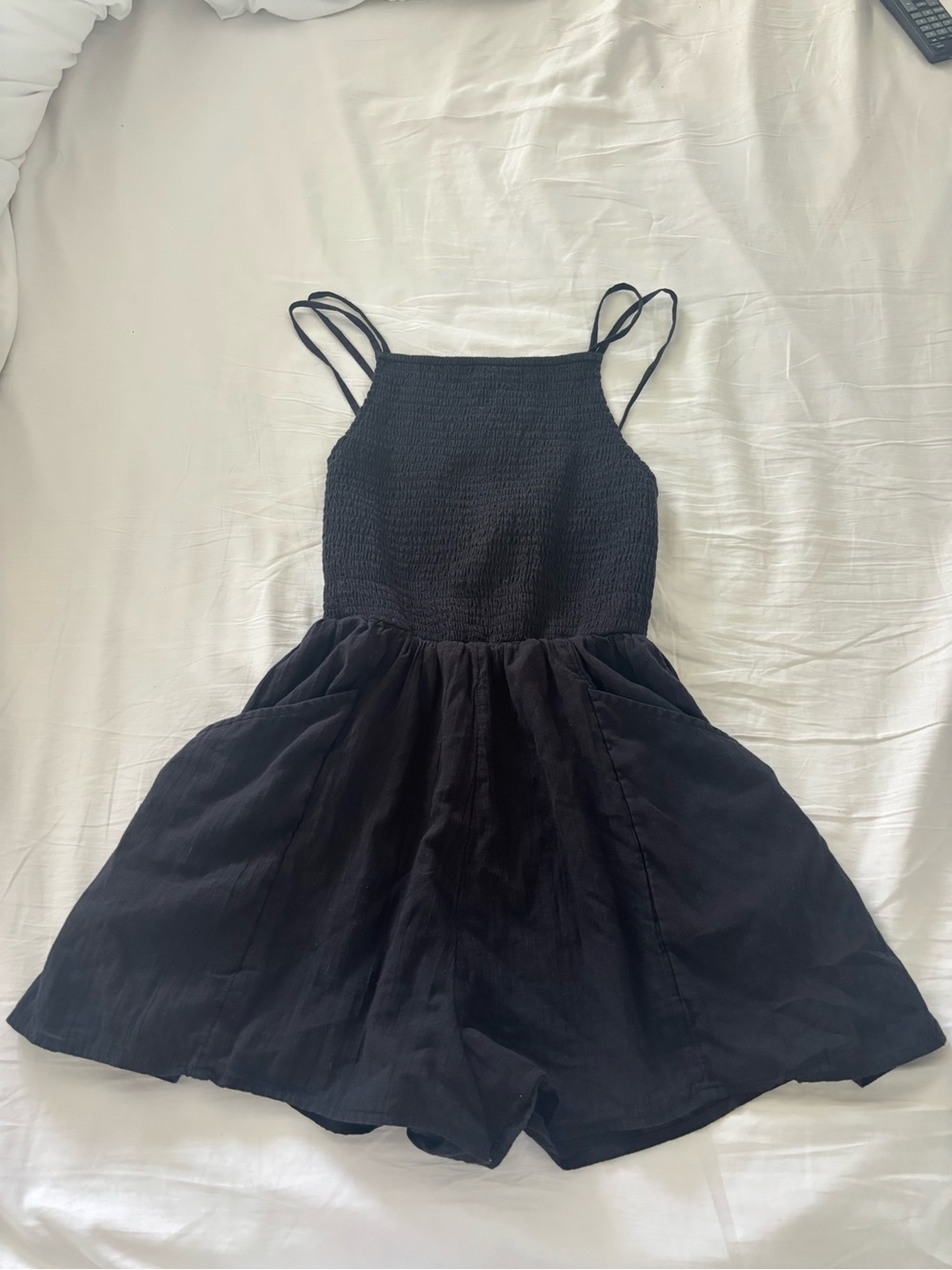 American Eagle Smocked Romper Adjustable Straps Size Small